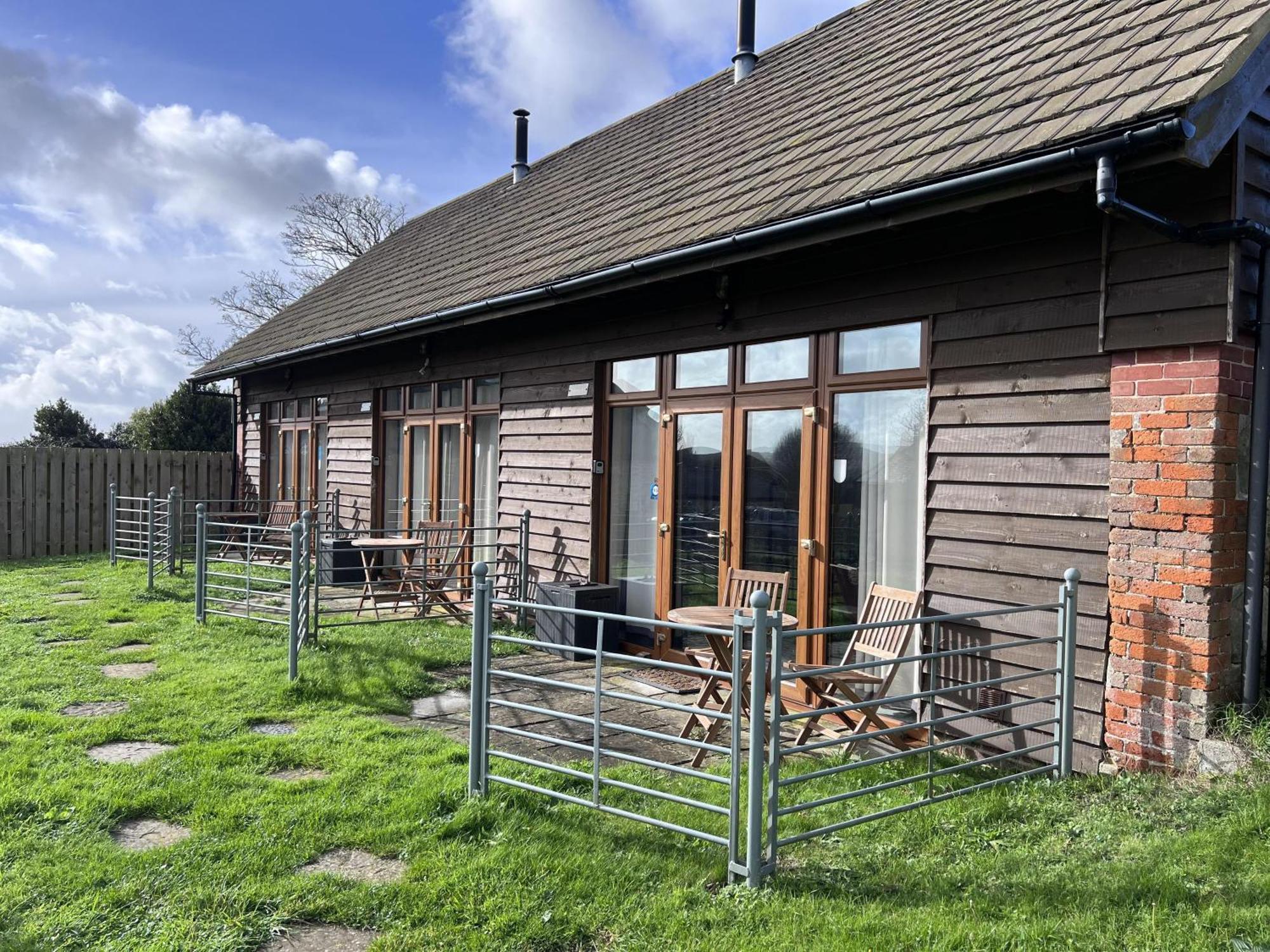 Bike Shed - Beautiful 1-Bed Cottage In Shorwell Экстерьер фото